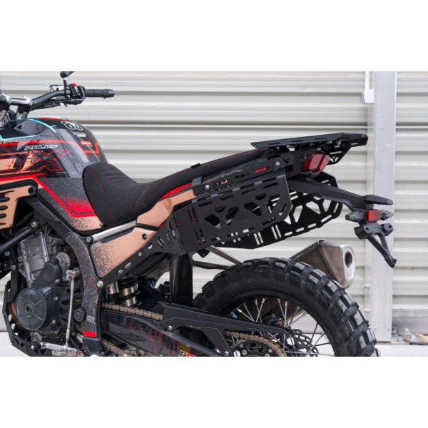 Πλαϊνές Βάσεις Αποσκευών Yakk EXP Kove 800X Rally 